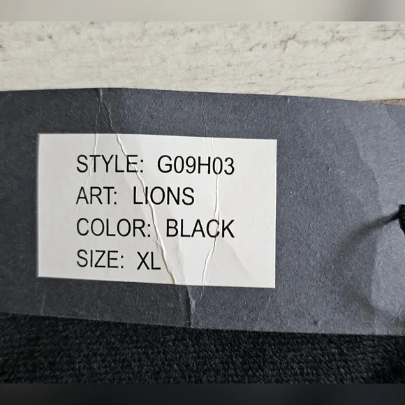 Raw 7 NEW WITH TAGS Black Skull Graphic Men's Cashmere Sweater XL